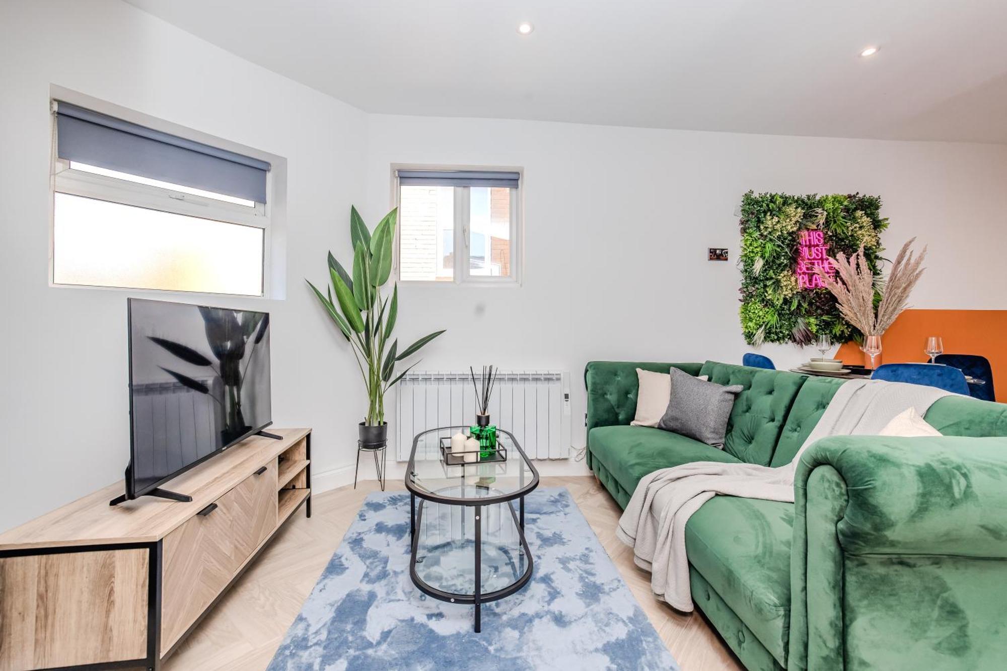 Super Central 2 Bedroom Flat I Next To Shopping Center & Brighton Beach Exterior photo